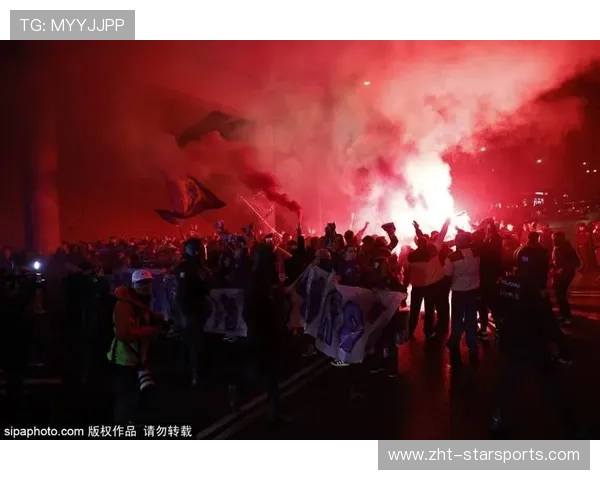 拉菲尼亚夜跑被球迷偶遇，疑似为复出加速